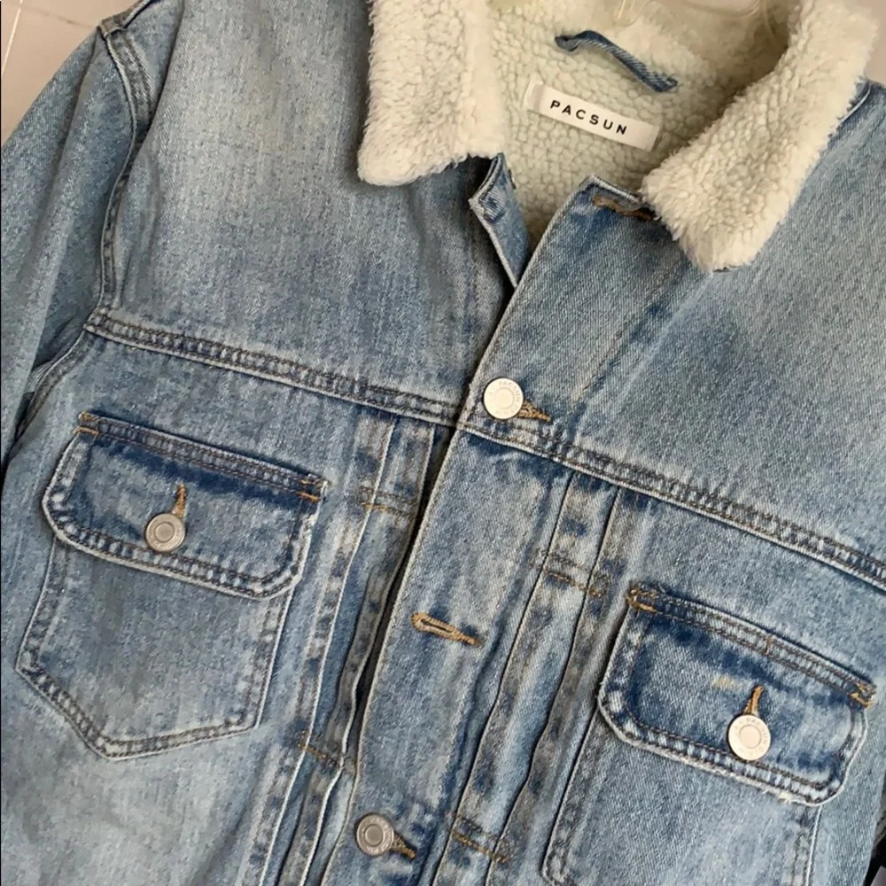 Pacsun Vintage Fit Sherpa Lined Denim Jacket - L